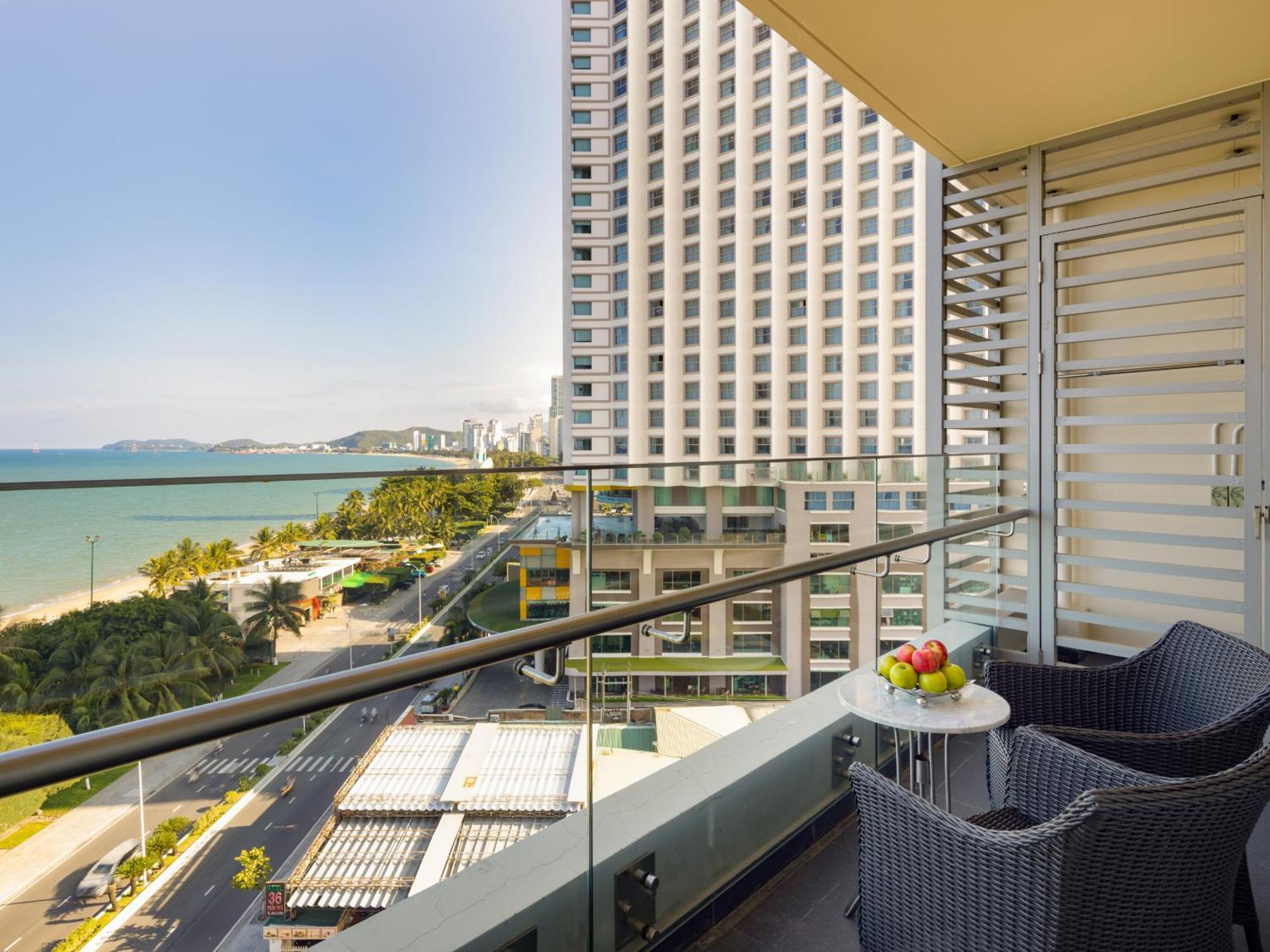 The Costa Nha Trang Residences Buitenkant foto