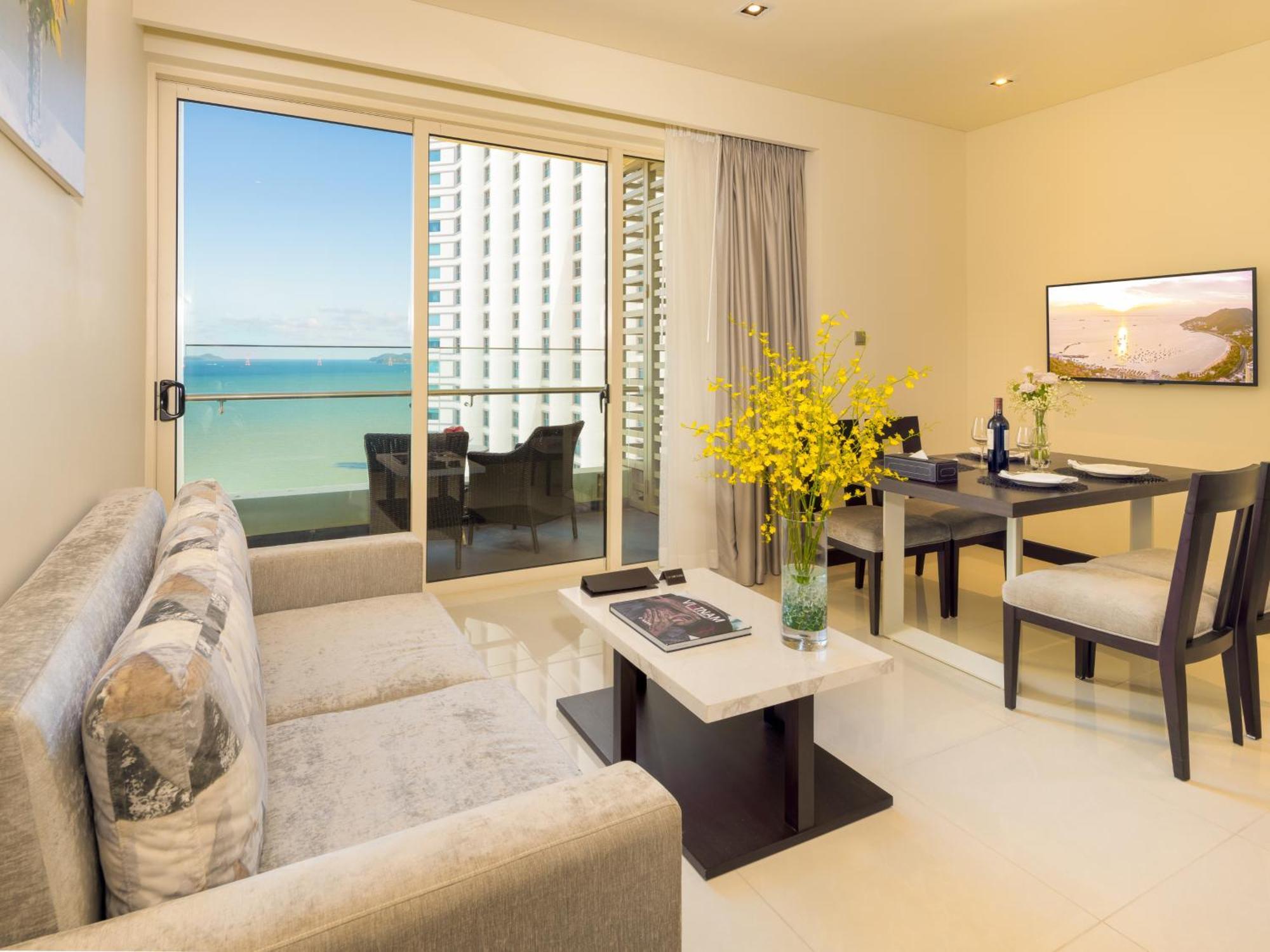 The Costa Nha Trang Residences Buitenkant foto